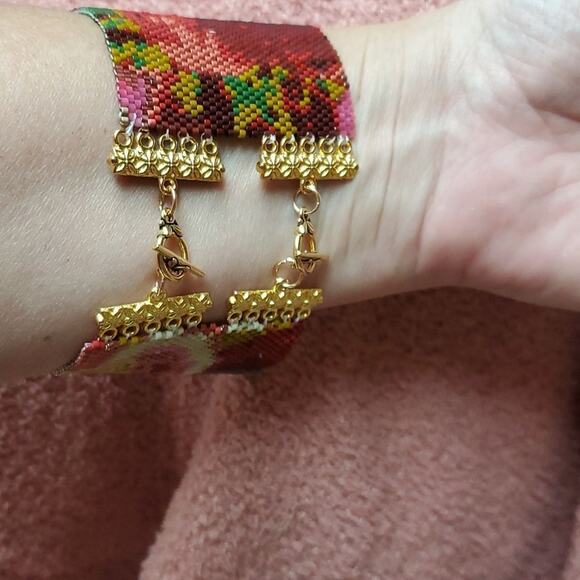 Beautifully handmade Victorian Roses bracelet high quality Miyuki Delica beads - Picture 3 of 8